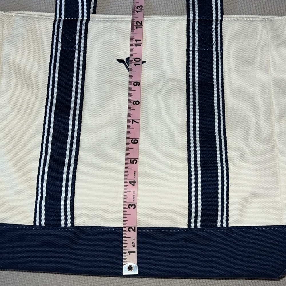 Vineyard Vines Martha’s Vineyard Canvas Tote Preppy - Picture 10 of 11